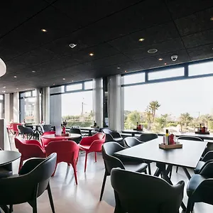 La Butte Hotel
